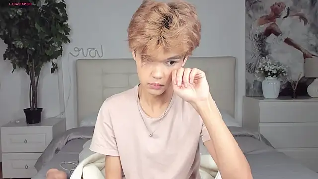 Snapshot of Felix_Rey chatting on October 2025 04:08:01 PM Felix Rey online show from October 2025 04:08:01 PM