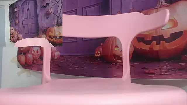 Snapshot of Kitty_Mifl chatting on October 2025 03:18:02 AM Kitty Mifl online show from October 2025 03:18:02 AM