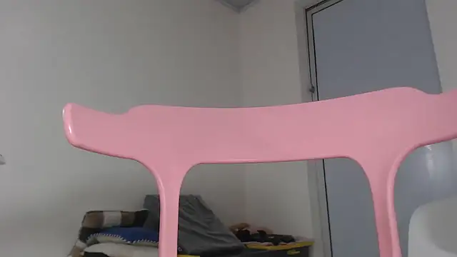 Kitty Mifl online show from March 2026 01:50:01 AM