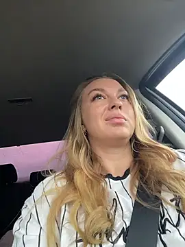 Sweet   Emily online show from November 2025 12:04:02 PM