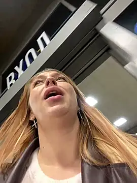 Snapshot of Sweet___Emily chatting on February 2025 08:34:02 PM Sweet   Emily online show from February 2025 08:34:02 PM