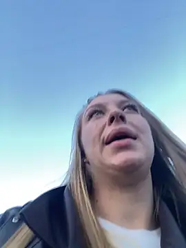 Sweet   Emily online show from November 2025 11:58:02 AM