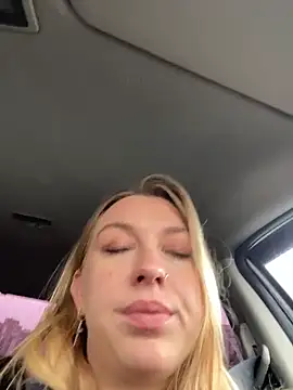 Snapshot of Sweet___Emily chatting on September 2025 10:09:01 AM Sweet   Emily online show from September 2025 10:09:01 AM