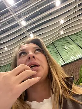 Sweet   Emily online show from December 2025 03:38:02 PM