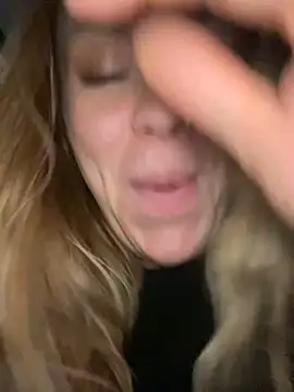 Snapshot of Sweet___Emily chatting on January 2025 07:21:02 PM Sweet   Emily online show from January 2025 07:21:02 PM