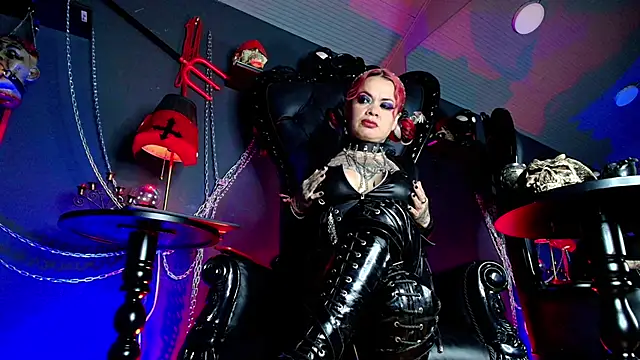 MorganaCrowley online show from April 2026 11:17:01 AM