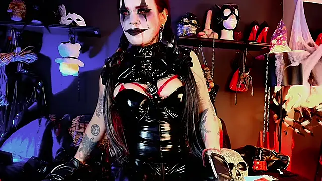 MorganaCrowley online show from October 2025 06:26:01 PM