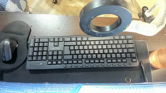 Amy Walker online show from December 2025 04:34:02 PM