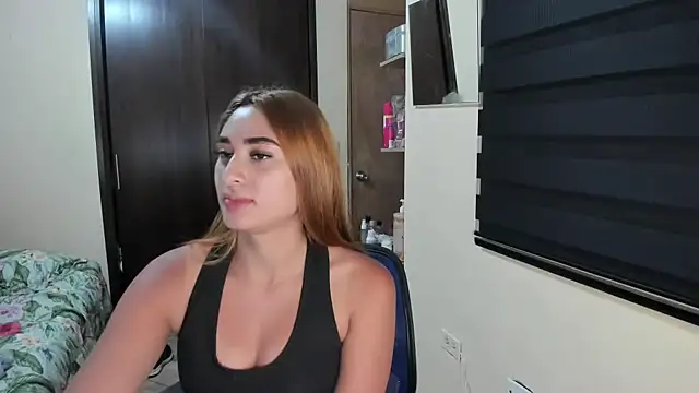 Amy Walker online show from April 2026 07:15:02 PM