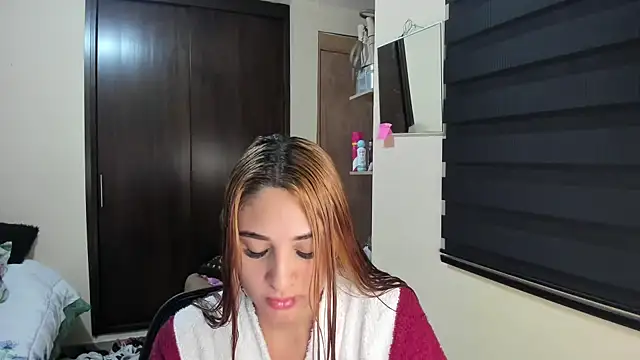 Amy Walker online show from April 2026 07:18:01 PM