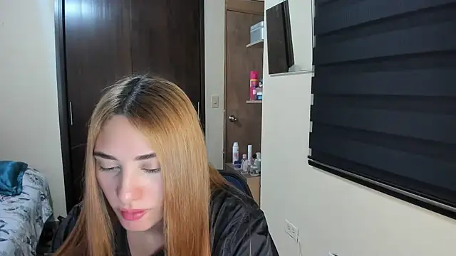 Snapshot of Amy_Walker chatting on June 2026 04:45:02 PM Amy Walker online show from June 2026 04:45:02 PM