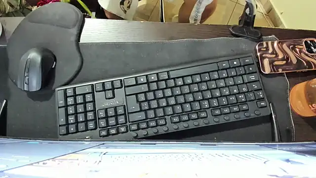 Amy Walker online show from April 2026 07:37:02 PM