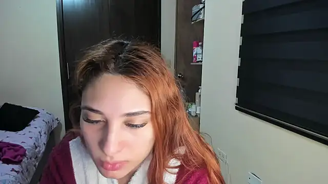 Amy Walker online show from December 2025 08:22:02 PM