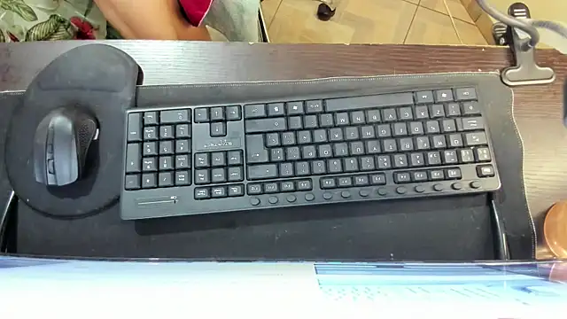 Amy Walker online show from April 2026 04:43:02 PM