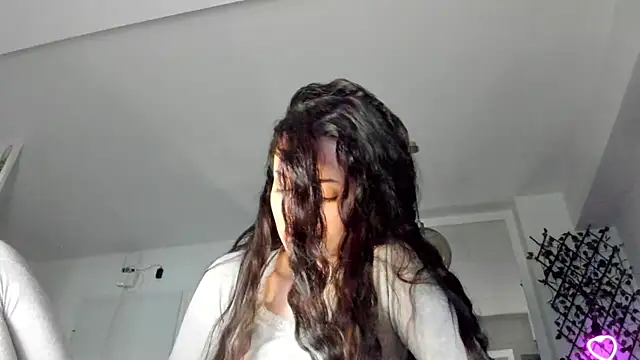 IreneVON online show from March 2025 03:06:01 PM