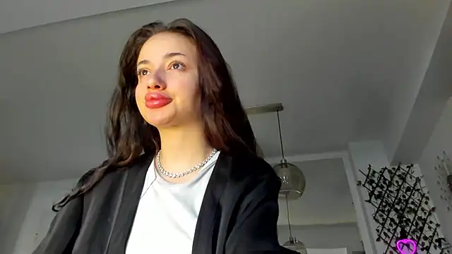 IreneVON online show from February 2025 05:56:01 AM