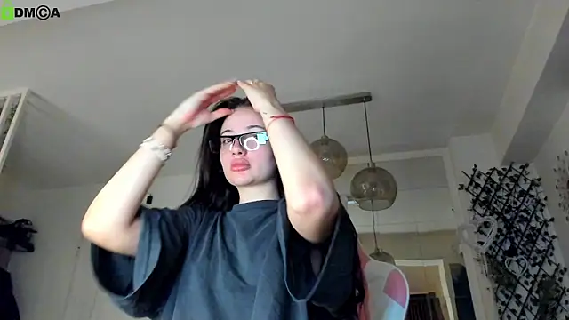 IreneVON online show from March 2026 03:52:01 AM