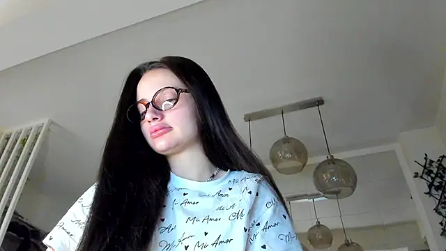 IreneVON online show from December 2025 05:50:02 AM