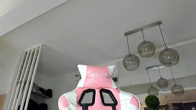 IreneVON online show from February 2026 05:05:01 AM