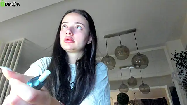 IreneVON online show from March 2026 04:01:02 AM