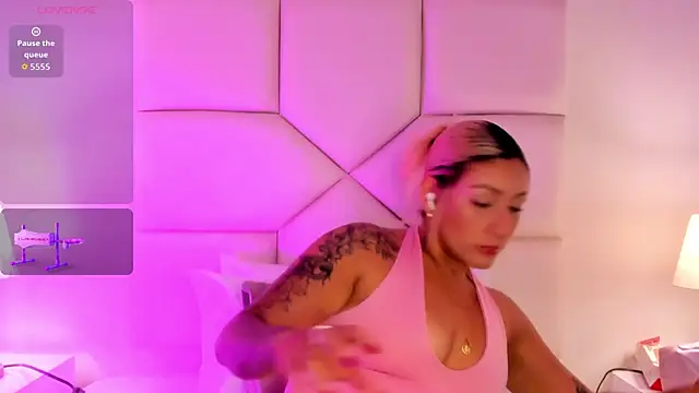 Emily robertss online show from January 2026 07:20:01 PM