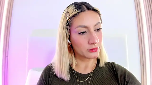 Emily robertss online show from January 2026 07:42:01 PM