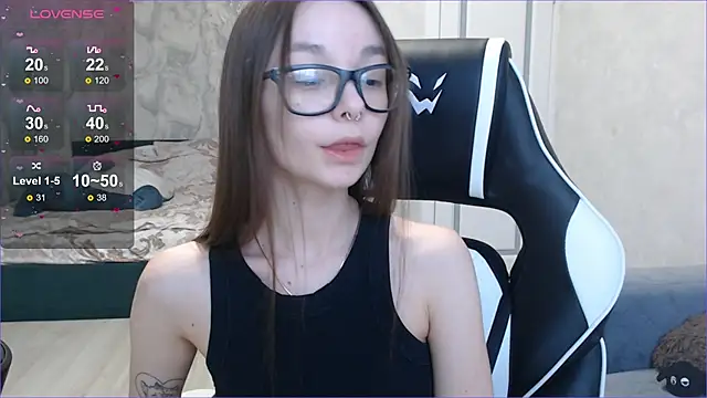 Amarieni online show from March 2025 03:01:01 PM
