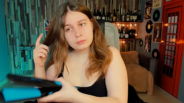 Snapshot of FioraMarmoris chatting on January 2026 05:44:02 AM FioraMarmoris online show from January 2026 05:44:02 AM