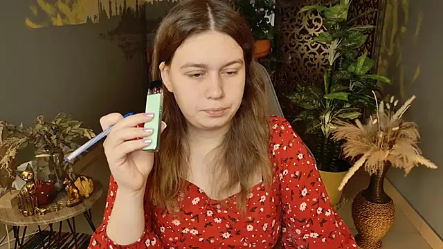 Snapshot of FioraMarmoris chatting on December 2025 05:40:02 AM FioraMarmoris online show from December 2025 05:40:02 AM