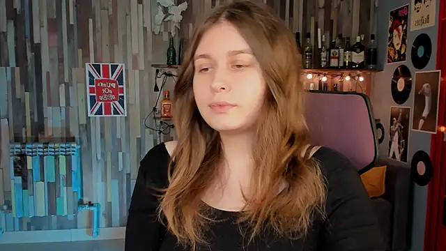 FioraMarmoris online show from November 2025 01:11:01 PM