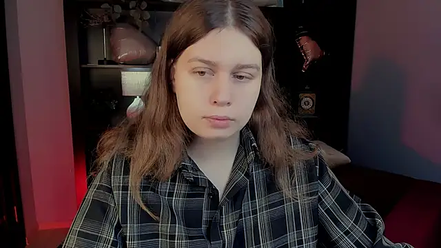 Snapshot of FioraMarmoris chatting on February 2026 05:19:01 AM FioraMarmoris online show from February 2026 05:19:01 AM