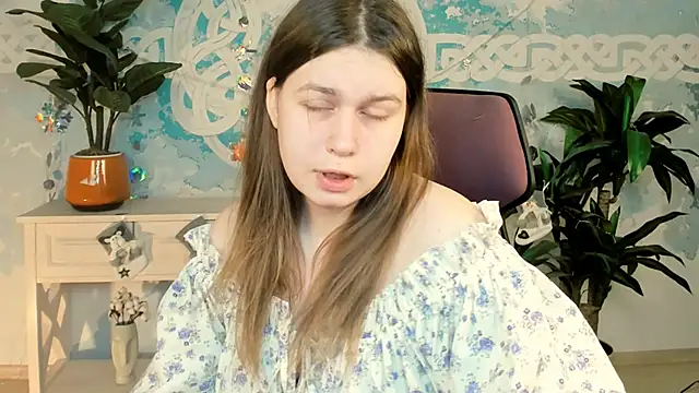 Snapshot of FioraMarmoris chatting on December 2025 05:32:01 AM FioraMarmoris online show from December 2025 05:32:01 AM