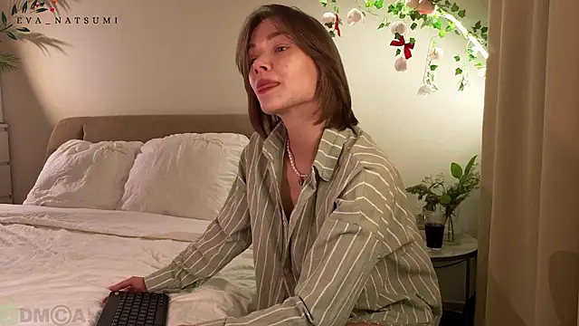 Eva Natsumi online show from February 2026 12:16:01 PM