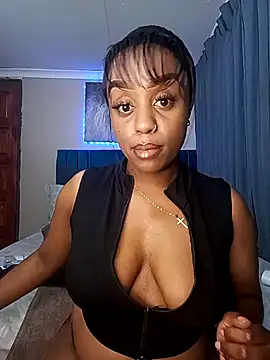 Queen-Chocolate online show from November 2025 01:10:02 AM