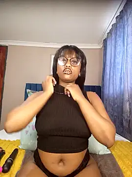 Snapshot of Queen-Chocolate chatting on January 2025 04:39:02 PM Queen-Chocolate online show from January 2025 04:39:02 PM