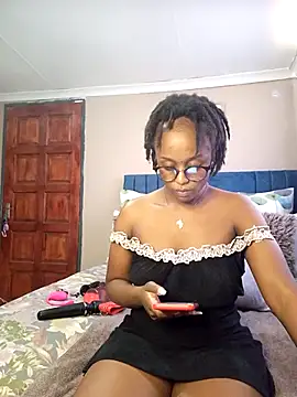 Snapshot of Queen-Chocolate chatting on February 2025 11:16:02 AM Queen-Chocolate online show from February 2025 11:16:02 AM