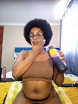 Snapshot of Queen-Chocolate chatting on January 2025 10:53:02 AM Queen-Chocolate online show from January 2025 10:53:02 AM