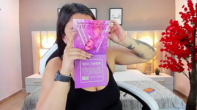 Snapshot of sara_parker069 chatting on September 2025 02:10:01 PM sara parker069 online show from September 2025 02:10:01 PM