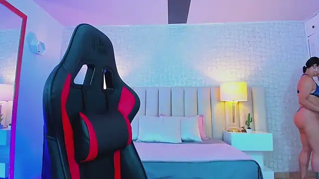 Snapshot of sara_parker069 chatting on February 2025 12:36:01 AM sara parker069 online show from February 2025 12:36:01 AM