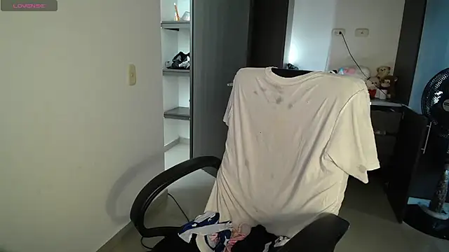 venelope1 online show from February 2026 09:06:02 PM