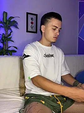 Snapshot of danny_42027 chatting on February 2025 01:05:01 AM danny 42027 online show from February 2025 01:05:01 AM