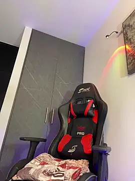 Snapshot of danny_42027 chatting on February 2025 04:47:01 AM danny 42027 online show from February 2025 04:47:01 AM