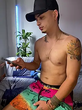 Snapshot of danny_42027 chatting on March 2025 07:43:02 PM danny 42027 online show from March 2025 07:43:02 PM