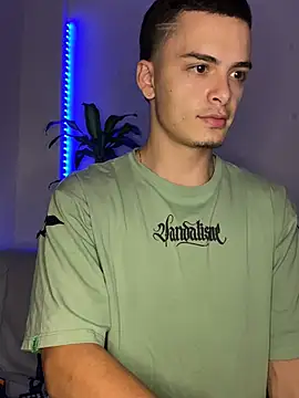 Snapshot of danny_42027 chatting on March 2025 11:35:02 PM danny 42027 online show from March 2025 11:35:02 PM