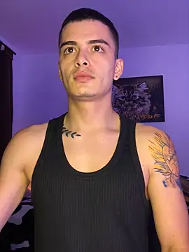 Snapshot of danny_42027 chatting on December 2024 03:44:01 AM danny 42027 online show from December 2024 03:44:01 AM