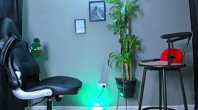 Damian 022 online show from December 2024 03:39:02 PM