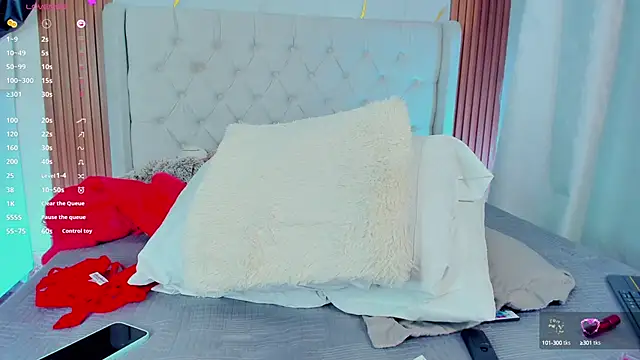 amelie leigh online show from February 2025 05:26:02 AM