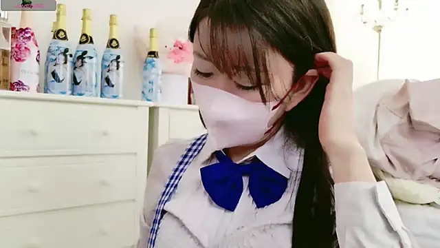 maii- online show from May 2026 10:42:01 PM