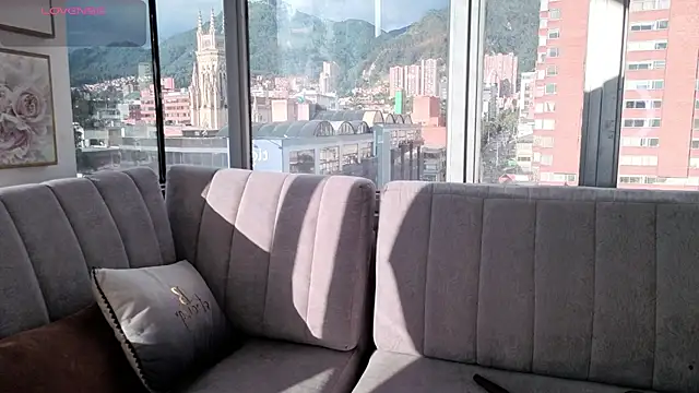 Bella ev online show from April 2026 10:05:02 PM