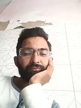 sagarghai07 online show from September 2025 11:49:01 AM
